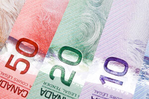 Kanadský dolár stabilný, zatiaľ čo BoC znížila sadzby podľa očakávaní, Fed sa do...