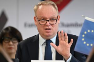 Európske firmy stále nemajú ľahký prístup k čínskym prvkom vzácnych zemín, tvrdí...