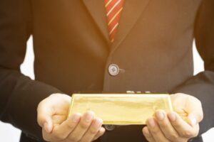 Počuli ste, že zlato dosahuje rekordné hodnoty. Nie tak celkom, tvrdí BofA.