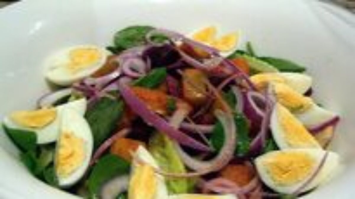 Ako vyzerá šalát, ktorý zasýti a pomôže schudnúť?