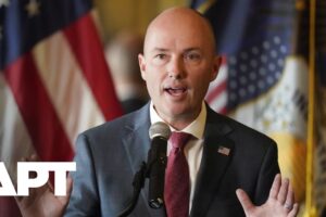 Guvernér Spencer Cox reaguje na výroky Charlieho Kirka a zatknutie Tylera Robins...