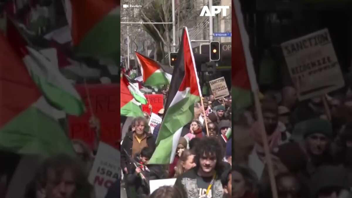 Tisíce ľudí na propalestínskom pochode v Aucklande.