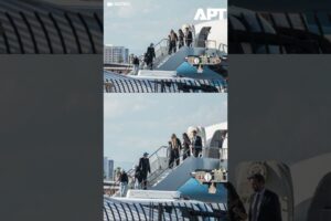 Viceprezident USA Vance prítomný pri príchode truhly Charlieho Kirka do Arizony.