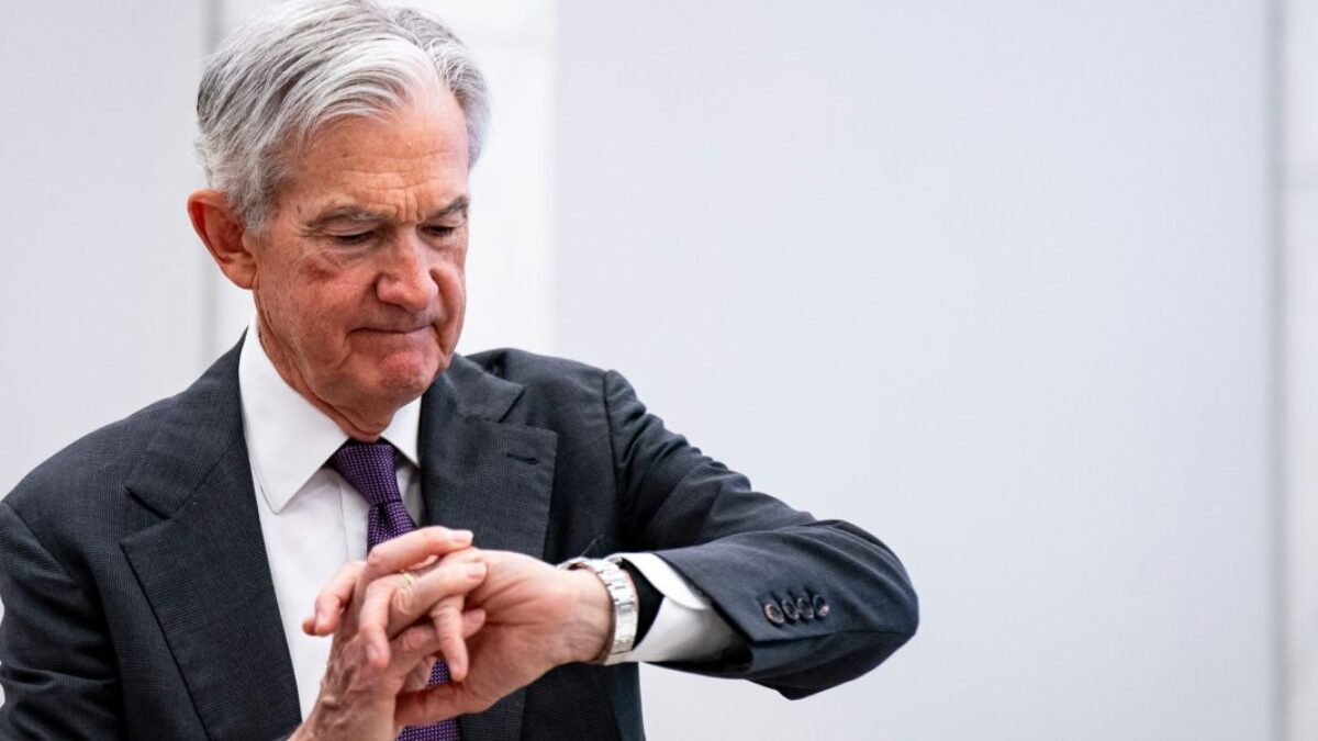 Federálny rezervný systém čaká mimoriadne trápne stretnutie.