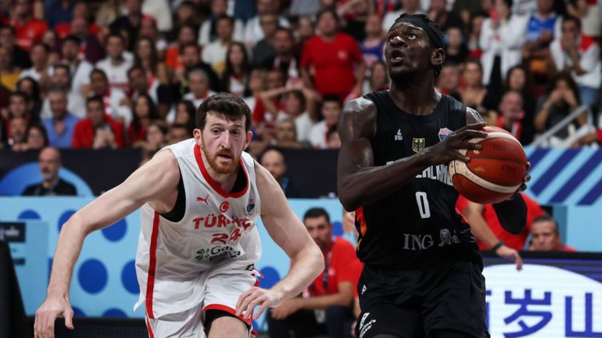 Päť bodov rozhodlo: Nemecko majstrom Európy v basketbale!