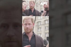 Princ Harry so slzami v očiach vzdal v Kyjeve hold padlým ukrajinským vojakom.