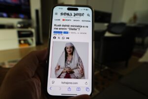 Kladivo na korupciu. Albánska ministerka Diella je prvá svojho druhu