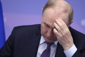 Ruská centrálna banka odhaľuje pokles HDP, čo je znakom toho, že Putinova vojnov...