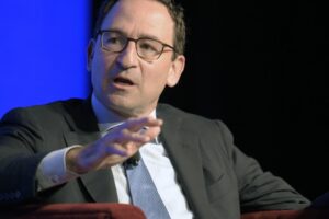 Manažér spoločnosti Blackstone tvrdí, že elitné tituly z Ivy League nestačia – n...