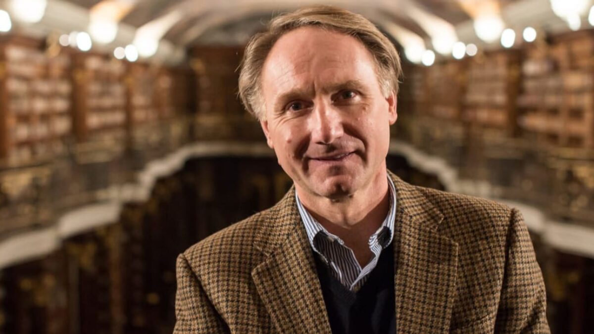 Ako autor Da Vinciho kódu zbieral inšpiráciu v Prahe? Odhaľujeme detaily prísne utajenej návštevy Klementina