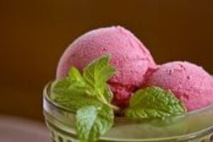 Čo si dať v lete maškrtiť, aby ste nepriberali?