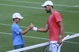 Djokovič zapísal deti v Grécku do školy po tom, čo ho v Srbsku označili za faloš...