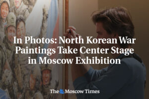 Na fotografiách: Severokórejské vojnové maľby v centre pozornosti moskovskej výs...