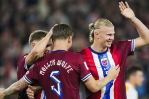 Haalandova gólová explózia: Nórsko deklasovalo súpera, Srbsko inkasovalo od Angl...