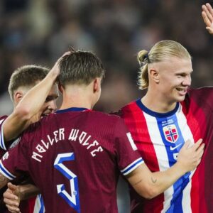 Haalandova gólová explózia: Nórsko deklasovalo súpera, Srbsko inkasovalo od Angl...