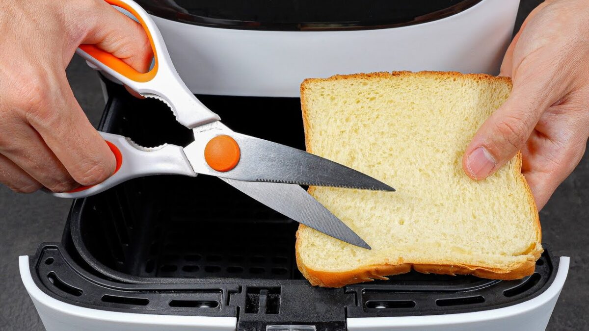 Nožnicové tousty z teplovzdušky.