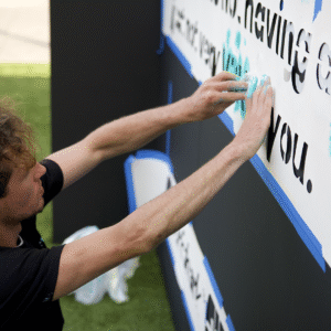 Surfshark posiela streetartového umelca zo Shoreditchu, aby vysvetlil jednoducho...