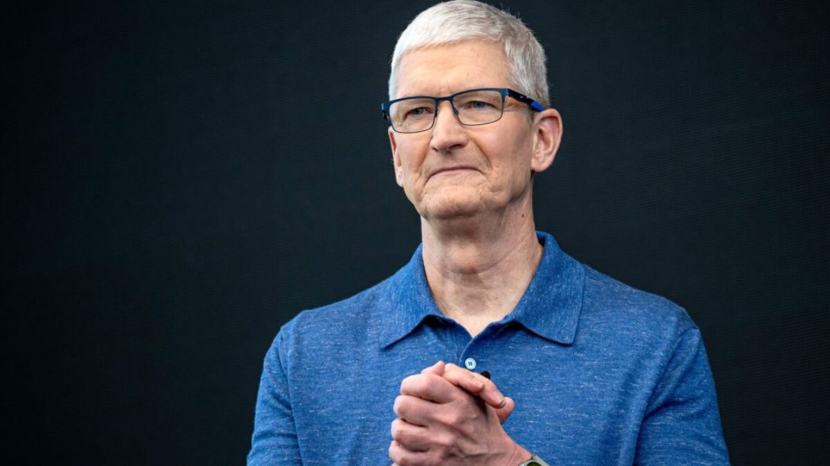 IPhone udalosť, ako žiadna iná: Apple vsádza všetko na hardvér, aby prečkal AI búrku.