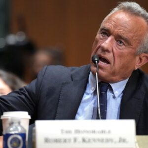 Plánovaná správa RFK ml., ktorá spája Tylenol s autizmom, zrazila akcie materske...