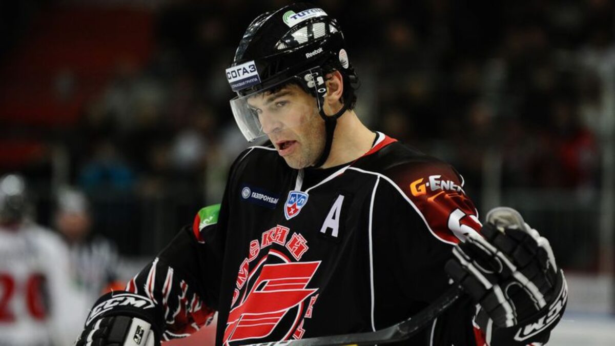 Bývalý gubernátor o Jágrovi: Vodka, ženy a hazard