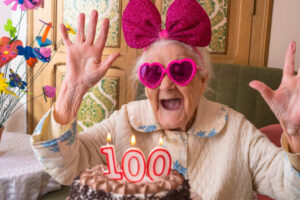 Dožijete sa 100 rokov? Záleží na tom, kedy ste sa narodili