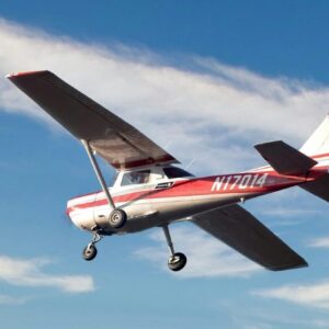 V Prahe sa zrútilo malé lietadlo, nehodu nikto neprežil.