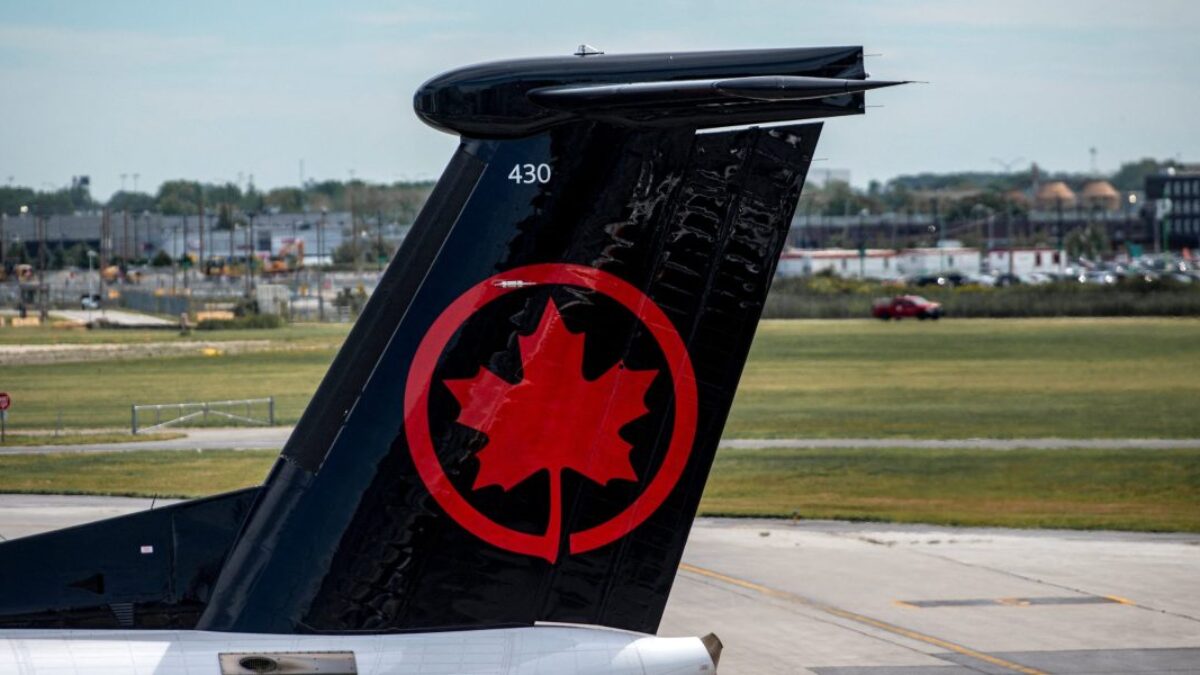 Letušky spoločnosti Air Canada odmietli ponuku na zvýšenie mzdy, ale lety budú pokračovať.