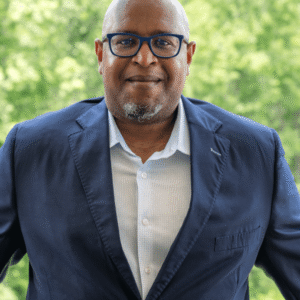 Resize.png Tento podcaster prešiel od predaja poistenia k vytvoreniu relácie číslo jeden, k...