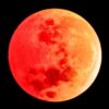 Nezmeškajte úplné zatmenie Mesiaca. Bude vyzerať ako tehlovo červený spln, Nezmeškajte úplné zatmenie Mesiaca. Bude vyzerať ako tehlovo červený spln, Slová...