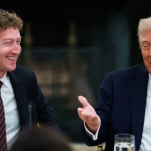 Zoznámte sa so všetkými 33 vplyvnými osobnosťami zo Silicon Valley na Trumpovej ...