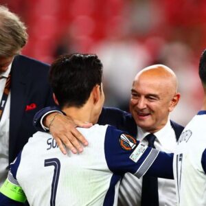 Koniec jednej éry v Premier League: Levy opúšťa Tottenham po štvrťstoročí