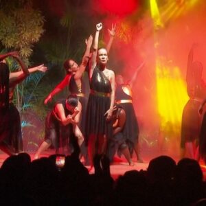 Haitianski tanečníci ukazujú, že ich kultúra je odolná napriek bezpečnostnej krí...