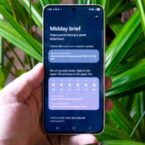 Samsung Galaxy S25 FE zdemoloval iPhone 16e