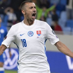 Ďalšia rana: Slovenský tím bez opory proti gigantovi