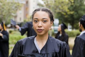 Absolventi sa hrnú na tento podnikateľský titul s malými alebo žiadnymi pracovný...