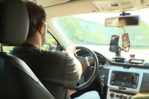 Autoškoly na Slovensku odmietli viacero nepočujúcich uchádzačov.