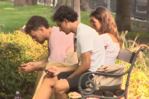 Pozor na mobilné podvody: Experti radia, ako ich rozpoznať.