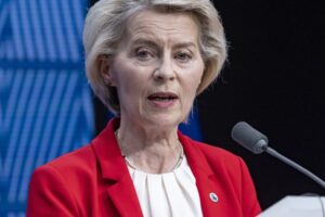 Rusko je podozrivé z rušenia navigácie lietadla s predsedníčkou EK Ursulou von d...