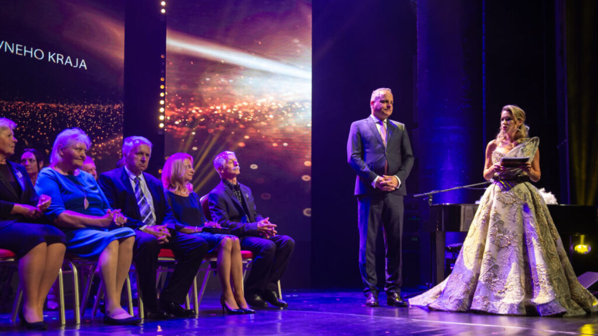 Ak máte vo svojom okolí výnimočného človeka, povedzte nám o ňom. Nominácie na Ocenenia BSK za rok 2025 sú už spustené BSK: Ak máte vo svojom okolí výnimočného človeka, povedzte nám o ňom. Nominácie na Ocenenia BSK za rok 2025 sú už spustené