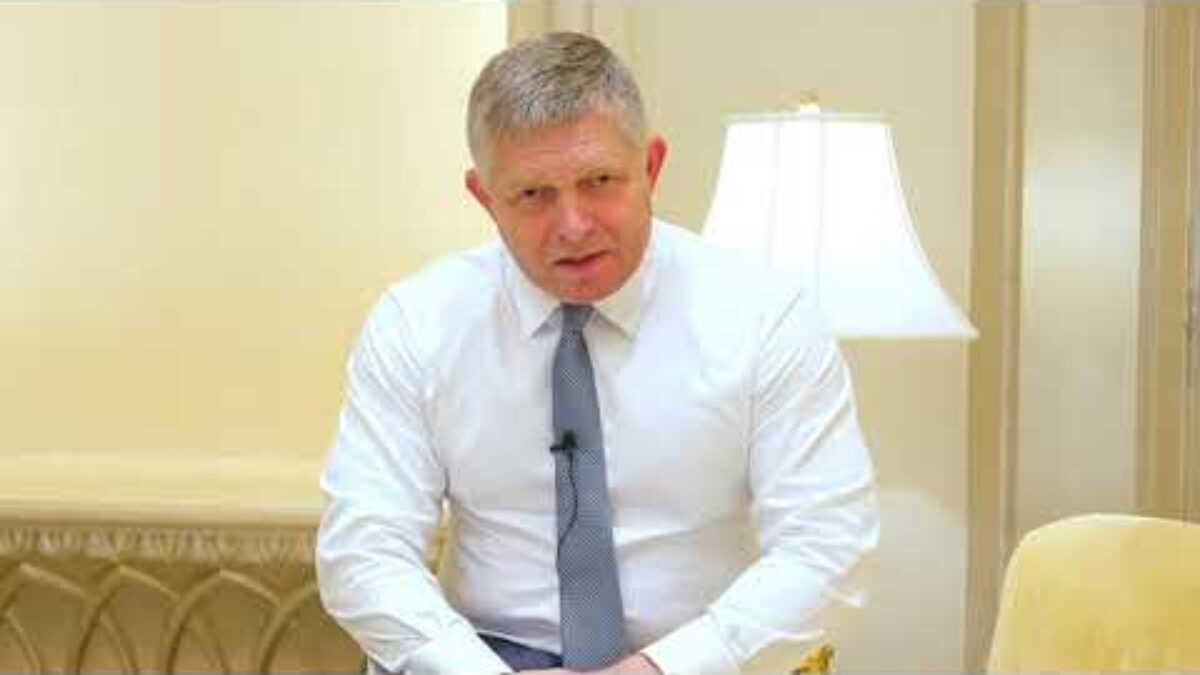 R. FICO: ČO SA NEZMESTILO NA TLAČOVKU XLII.