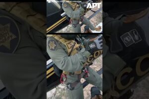 Sledovať: Záchrana psa zraneného počas túry v arizonskom kaňone.