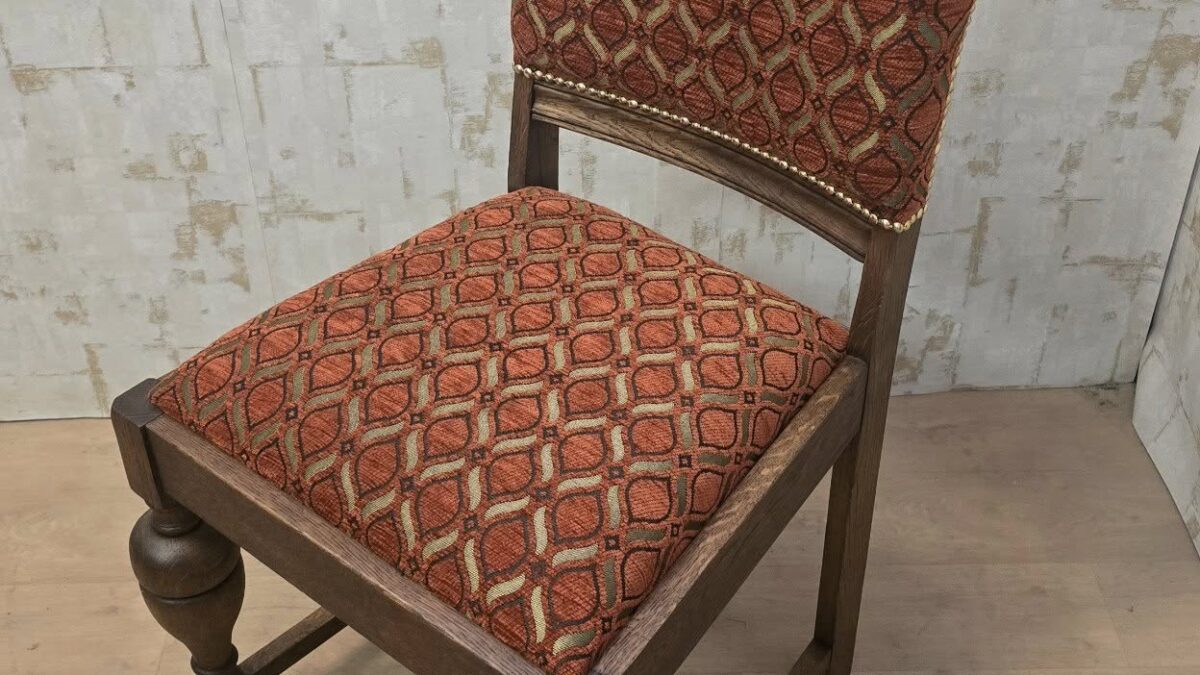 Martin Andraško: Jedna sólo stolička, ktorá prešla kompletnou opravou vrátane dreva, nových výplní atď.