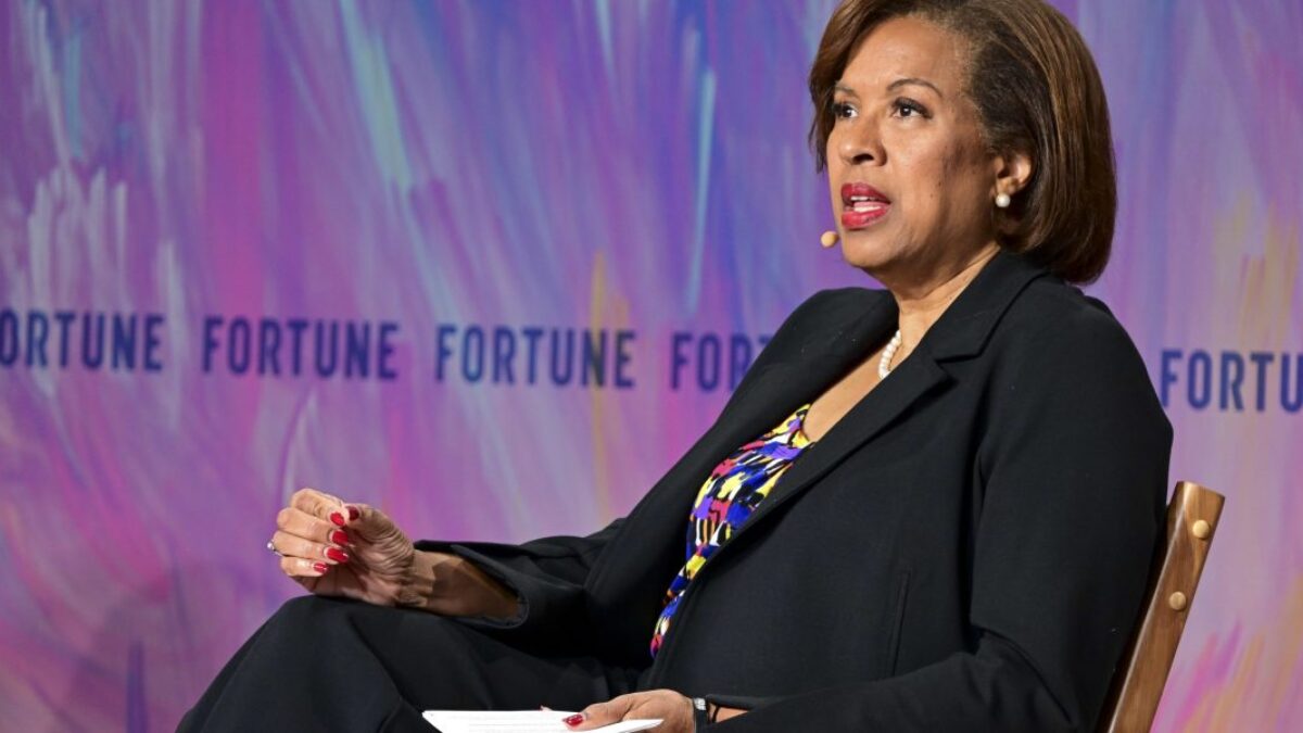 Najvyšší predstaviteľ zbrojárskej firmy o „anachronickej“ starnúcej infraštruktúre Ameriky: „Náš protivník môže využiť celú svoju priemyselnú základňu“.