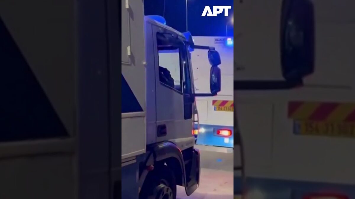 Ofer väznica sa pripravuje: Izrael prepustí 250 Palestínčanov v očakávanej výmene za Gazu.