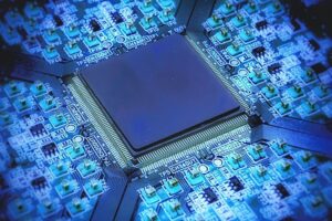 Pamätáte si kazety TDK? Spoločnosť vyvinula analógový AI čip, ktorý sa učí v reá...