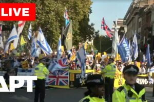 Tisíce ľudí sa v Londýne zúčastnili propalestínskeho protestu. Tisíce ľudí sa v Londýne zúčastnili propalestínskeho protestu.