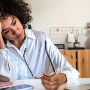 Ako „workslop“ plytvá časom pracovníkov a vytvára nevôľu voči umelej inteligenci...