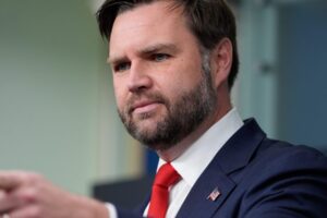 Vance varuje, že čím dlhšie bude odstávka trvať, tým hlbšie budú rezy.