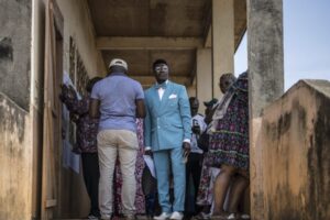 GettyImages-2240188212-e1760287034218.jpg Príliš starý na vládnutie a nuda poznať za prezidenta len jeho: Kamerunskí milen...