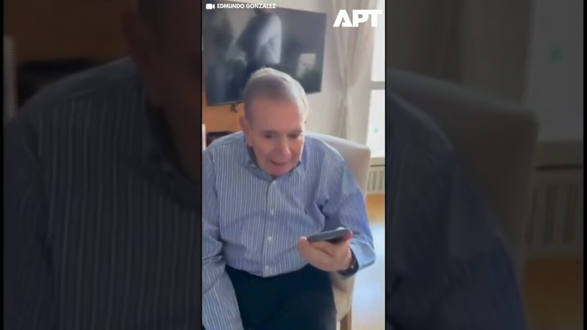 Venezueský líder opozície Urruti blahoželá Marii Corine Machado k Nobelovej cene mieru.